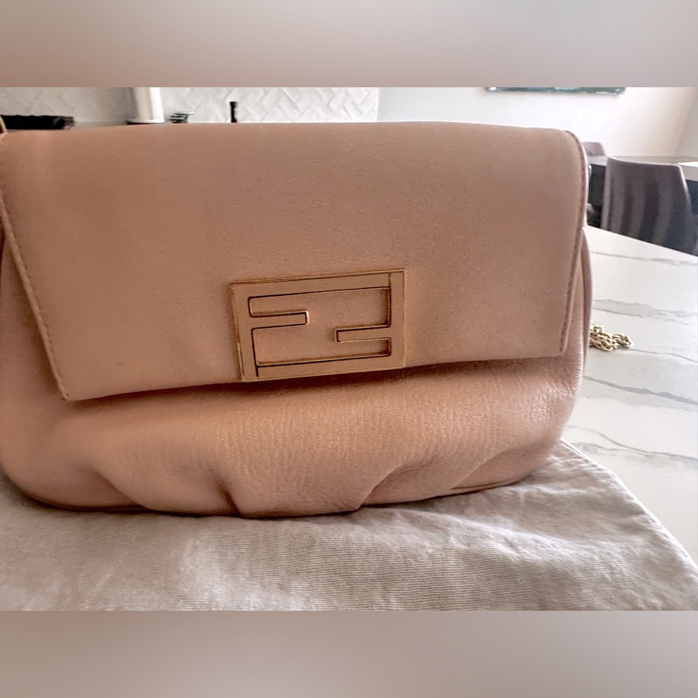 Fendi baguette